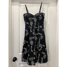White House Black Market | SIZE 0, XS, Floral Corset Strapless Embroidered Dress