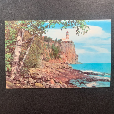 VTG Postcard Split Rock Lighthouse Two Harbors Minnesota Lake Superior Souvenir