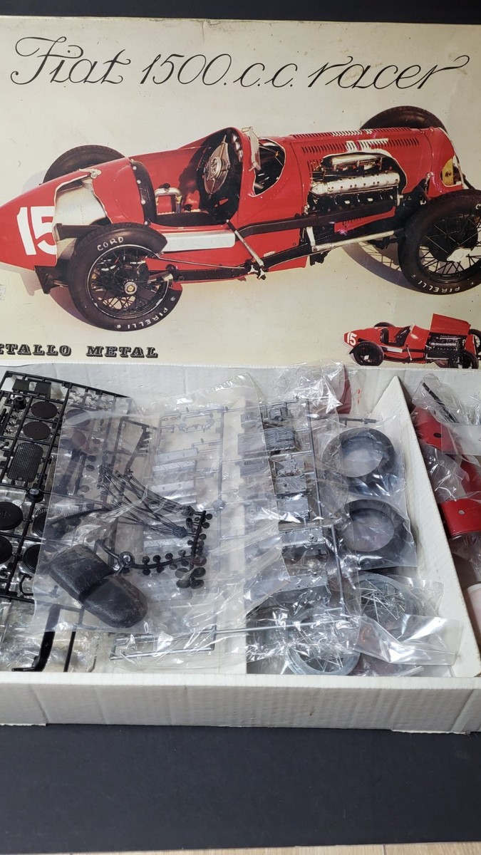 FIAT 806 Grand Prix 1:12 スケールモデルキット From Francis Mathiot : Fiat 806 Grand Prix 1/12 Send your
