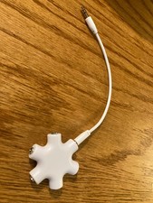 5-Way Headphone Audio Aux Splitter white
