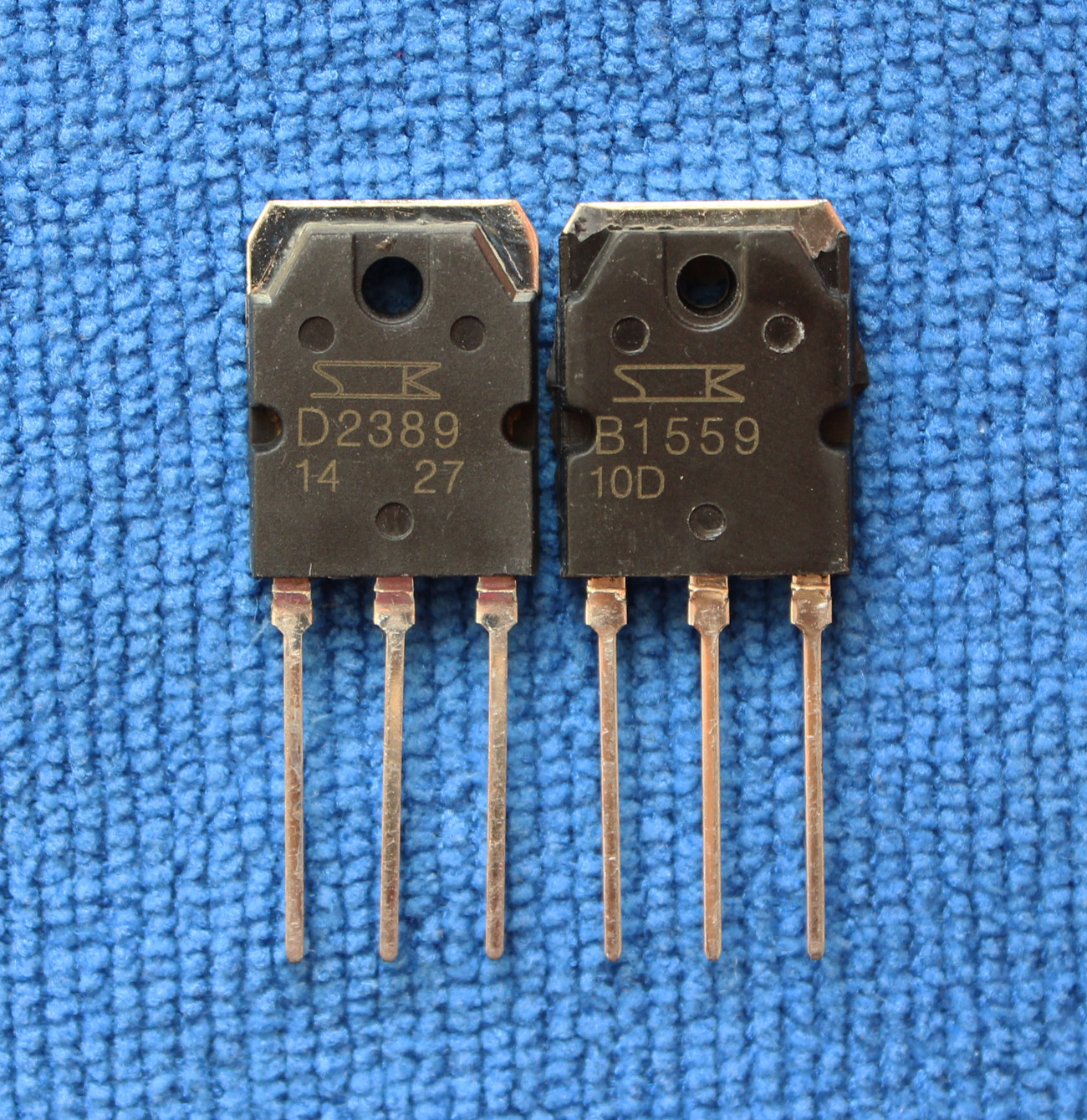 1pairs OR 2PCS SANKEN TO-3P 2SB1559-O/2SD2389-O 2SB1559/2SD2389 B1559/D2389 - Foto 7