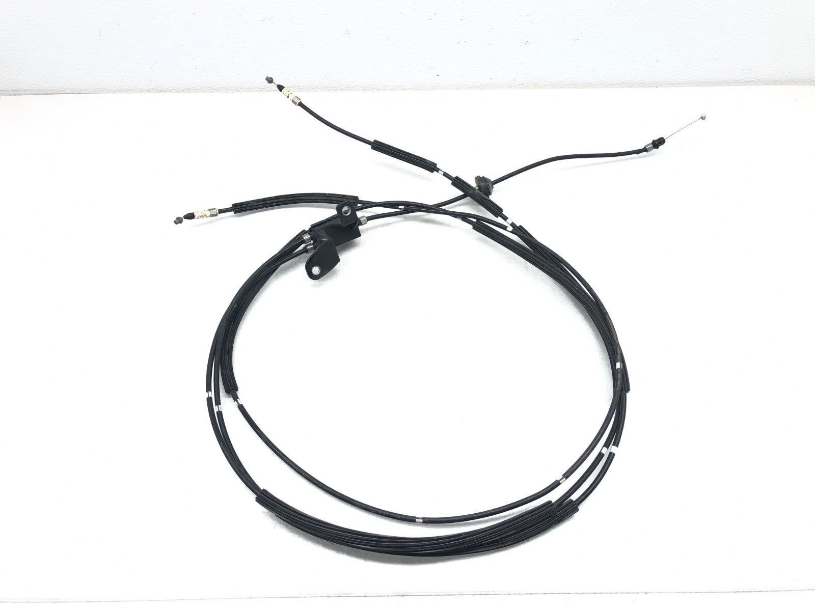 2017-2020 MASERATI LEVANTE FRONT HOOD BONNET OPEN OPENER CABLE LINE OEM