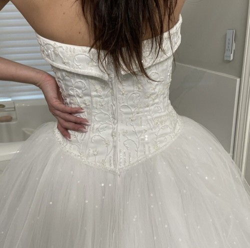 DAVIDs Bridal SZ 16 BEADED Ball Gown Wedding Dress Strapless Princess Tulle - Picture 2 of 17