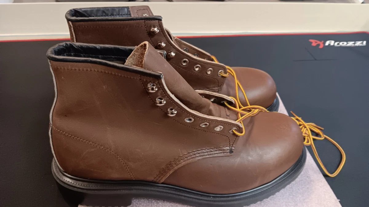 Genuine Red Wing Heritage 8243 safety toe work boots size 10 E2 EE