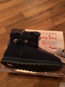 toasty toes skechers