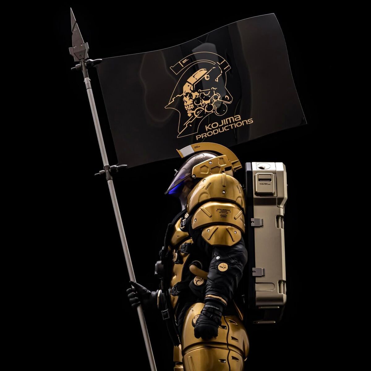 1/6 Ludens Gold Ver. 1/6 scale ABS & PVC painted finished 1/6 Ludens Gold Ver. 1/6 scale ABS & PVC painted finished