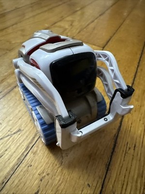 Anki Cozmo Robot ONLY Cosmo 300-00046 Robot (AS-IS UNTESTED)