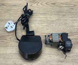 Singer Nähmaschinenmotor & Pedal - GAC2-11 Motor & KC-298 Pedal