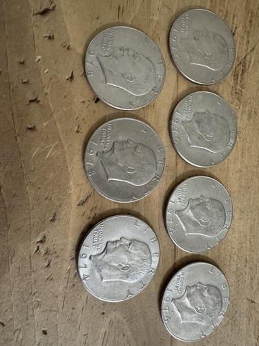 Eisenhower Dollar Lot 43 coins in total. Includes 1 gold and 5 bicentennial. - Picture 6 of 7