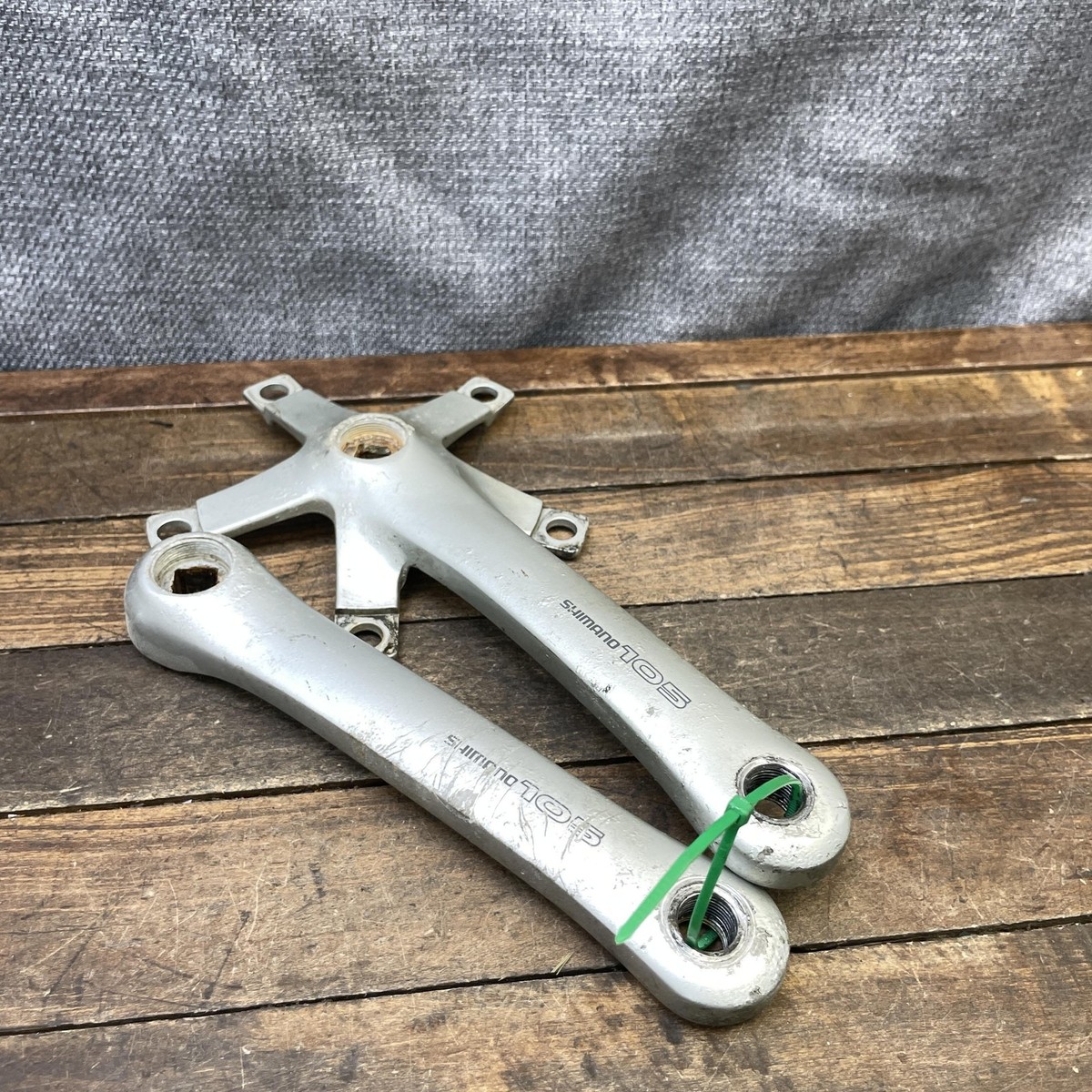 Vintage Shimano 105 FC-1055 Crankset 172.5mm 130 BCD Square Taper