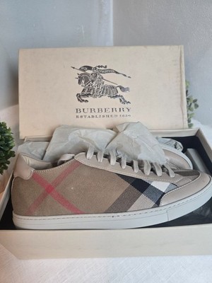 BRAND NEW, Burberry House Check Low Top sneakers size 8,eu 38.