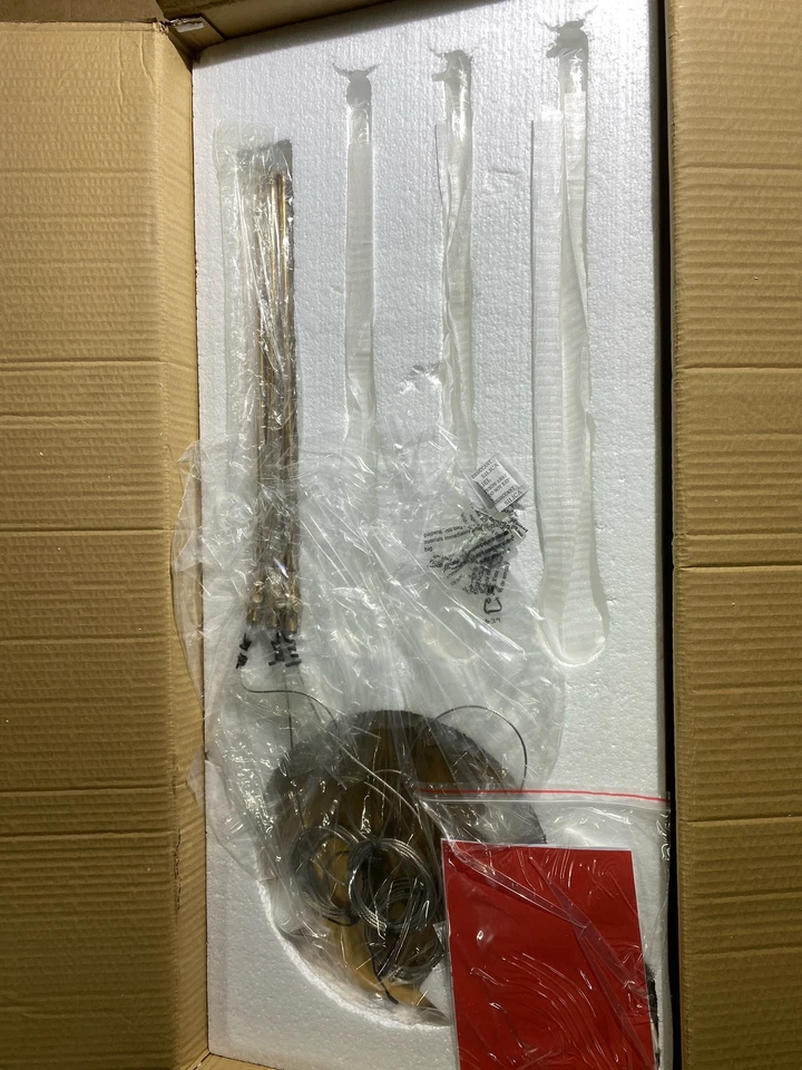 Pingente de ouro LED ET2 E24213-118GLD Stillo 3 luzes 10" - Imagem 2 de 2