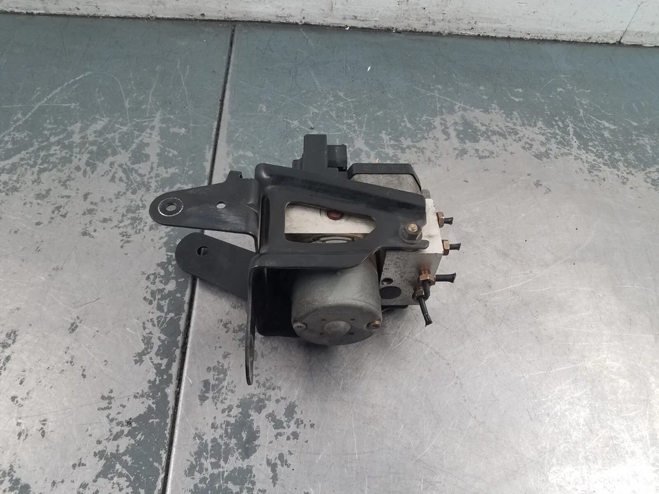 2003 Grand Marquis / Crown Vic Victoria ABS Brake Pump Module #4659 L3 - Image 4 of 4