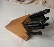 18 Slot Wood Knife Block With 11 Knives
