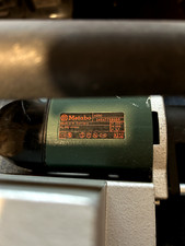 Metabo Bandschleifer mit Ständer, Prallelanschlag, Absaugstutzen + Schleifbänder