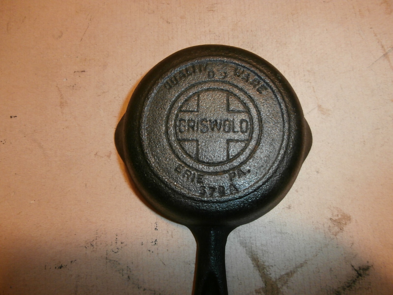 Griswold cast iron skillet Ashtray 570A quality ware, Erie, Pa eBay