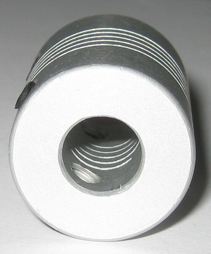 8 mm to 8 mm Shaft Flexible Coupling - 8mm to 8mm - Aluminum Flex Coupler - Picture 5 of 5