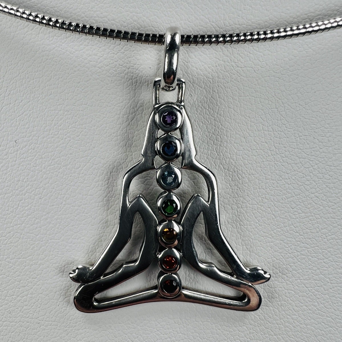 PeterStone: Chakra Silhouette Pendant 【公式通販】