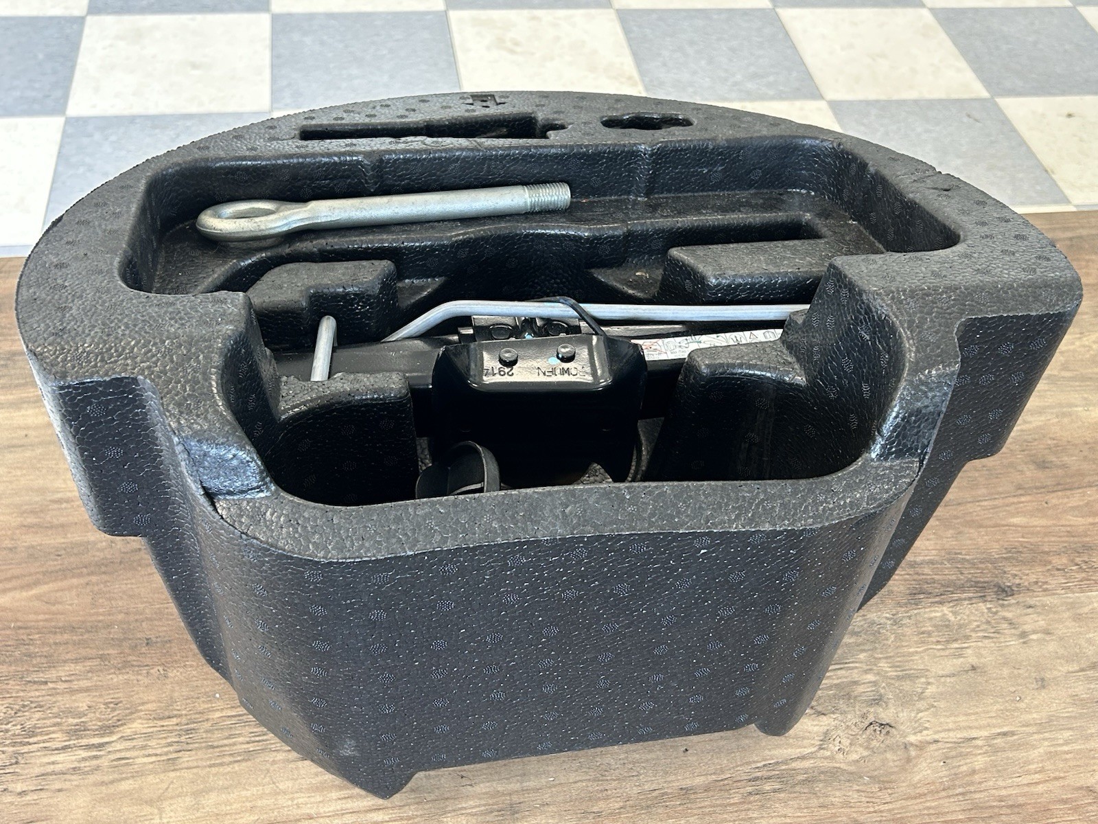 2014-2017 MASERATI GHIBLI Spare Tire Foam & Jack