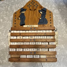 Vintage Wood Amish Themed Perpetual Calendar