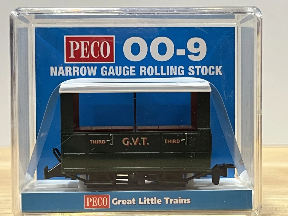 1 par G.V.T. Autocares OO-9 de 4 ruedas, laterales abiertos y cerrados - Peco GR-520 y Gr-500 Foto 3 de 4