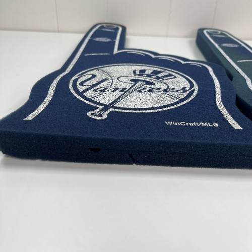 Pair Of Vintage 80's New York Yankees Foam Finger Old School Logo MLB Baseball - Picture 4 of 12