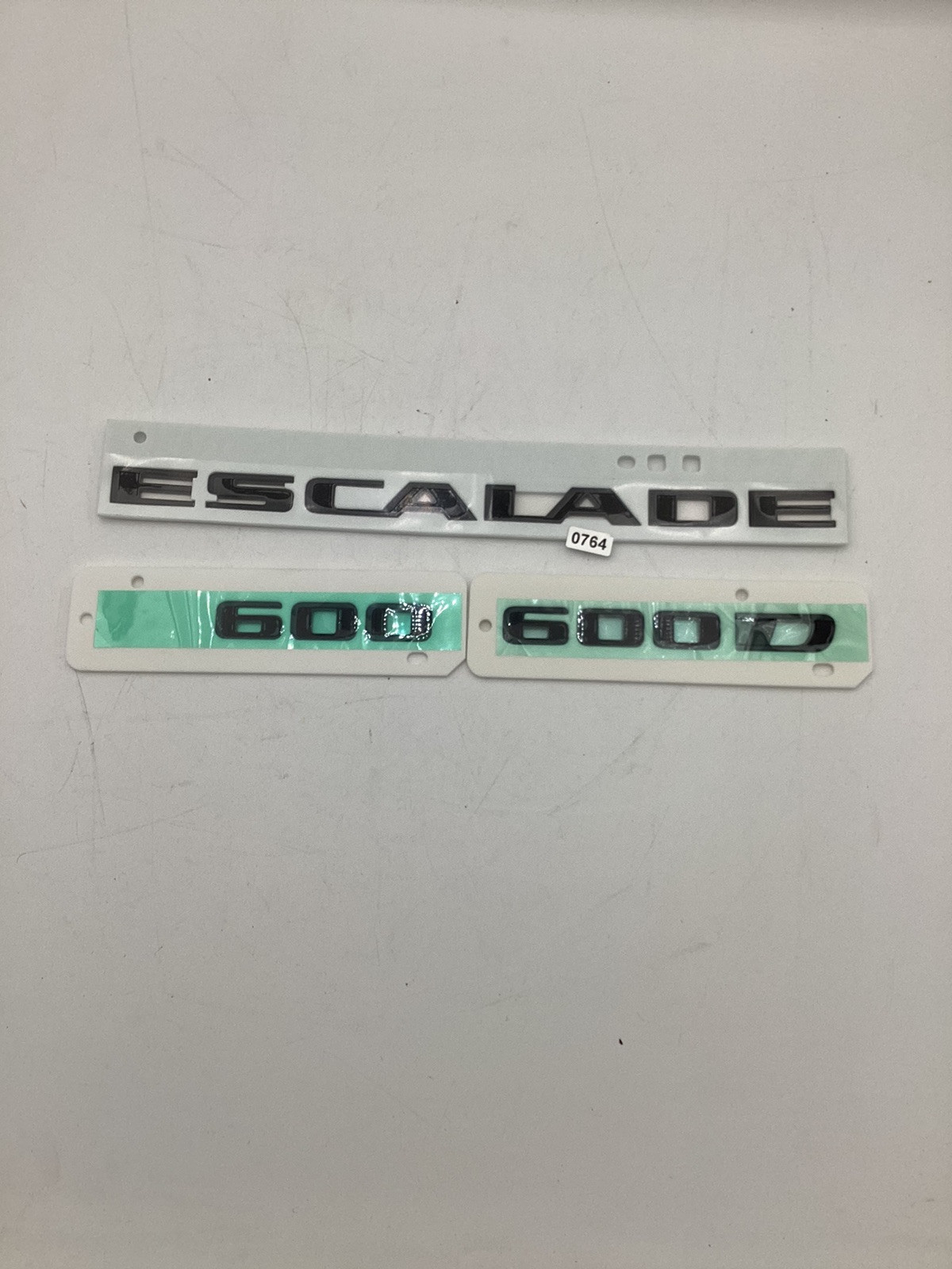New 2021-2025 Cadillac Escalade Black Exterior Emblems Oem GM 86543262