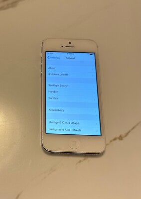 Apple iPhone 5 - 16GB, 32GB, 64GB - Black & White Unlocked/AT&T/T