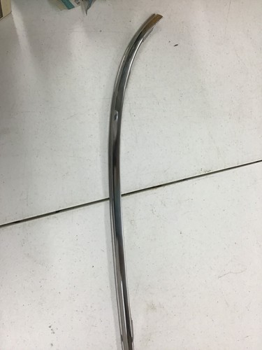 Corvette 1968-1976 windshield reveal molding #3935577 restored, excellent cond. - Picture 5 of 5