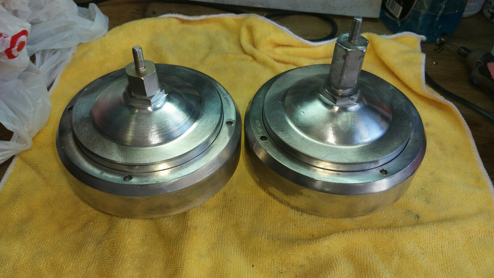 ROLLS ROYCE  BRAKE ACCUMULATOR REBUILD SERVICE WE REBUILD YOUR SPHERE ONLY