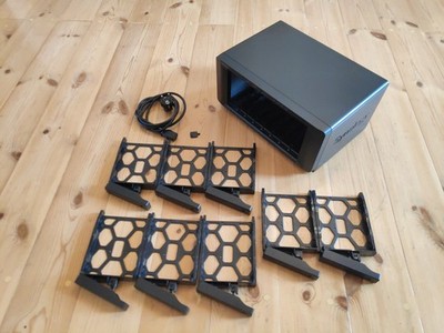 Synology DS1819+ 32GB RAM Intel CPU 64bit NAS Docker VMM