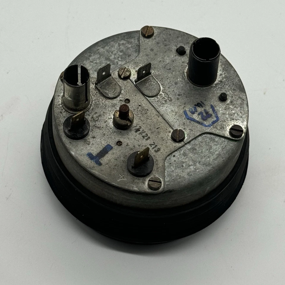 Combinación de instrumentos de nivel de combustible y freno de estacionamiento Porsche 911 Foto 4 de 4