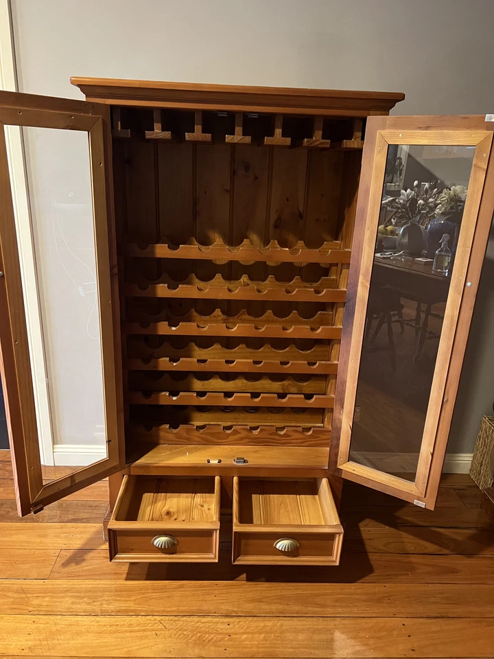 Timber wine cabinet Excellent condition - Recycled Oregon - image 4 of 4