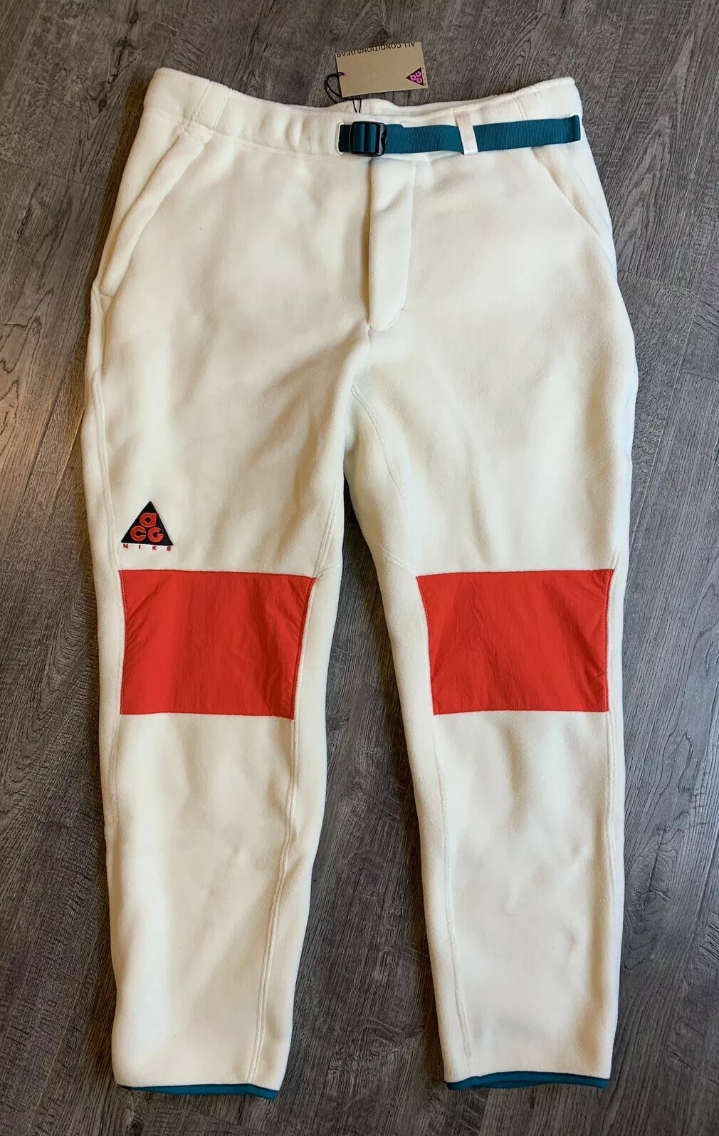 nike acg sherpa fleece pants