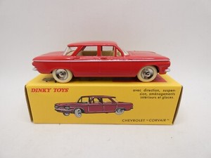 Une voiture, une miniature : Chevrolet Corvair / Dinky Toys - Filrouge automobil