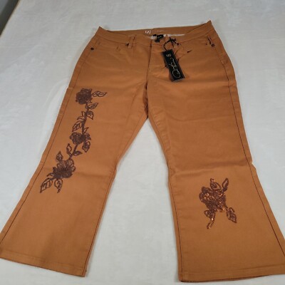 DG2 by Diane Gilman Floral Sequin Boot Cut Stretch Jeans Womens Sz 8P NWT 74621