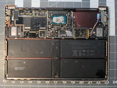 Microsoft Surface Laptop 2 - i5 FOR PARTS, Partially dismantled