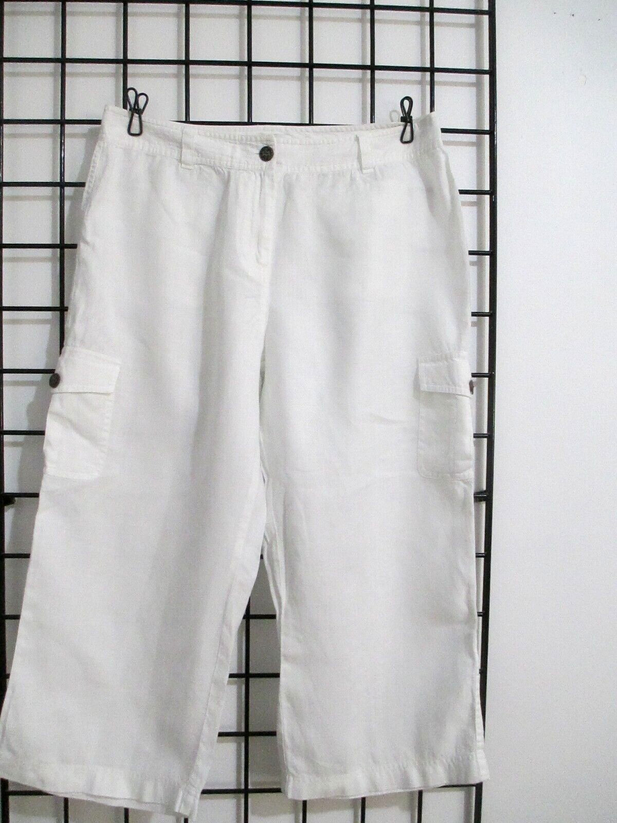 SAKS FIFTH AVENUE  🌸 SIZE 10==WHITE / BEACH PORTRAIT / LINEN CAPRI PANTS