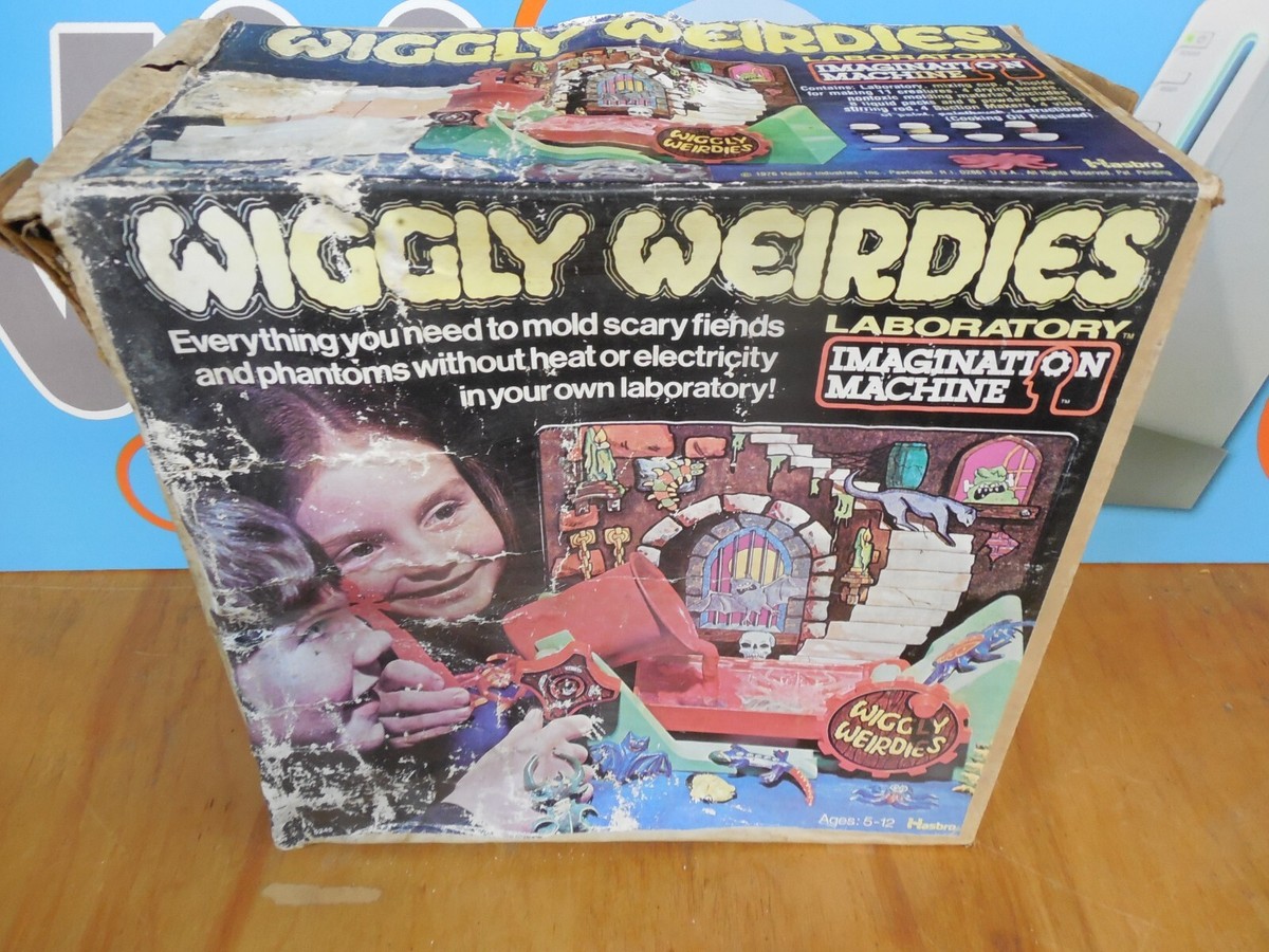 Vintage 1976 WIGGLY WEIRDIES Toy Education Playset Laboratory