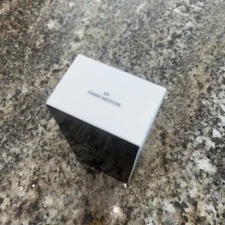 marc jacobs genius gel super charged foundation 64 Fawn Medium