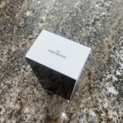 marc jacobs genius gel super charged foundation 64 Fawn Medium