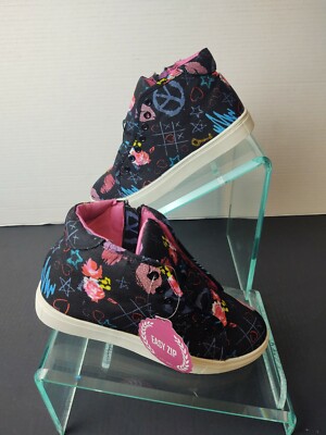 Easy Zip Girl Size 5 Medium Athletic Shoes. Brand New with Tag.               A5