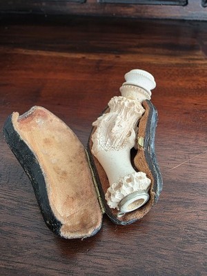 Antique Meerschaum Amber Cigarette Holder Wolves Eagle Claw Carved 19thC Case