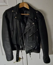 Vintage UNIK Black Leather Cropped Moto Motorcycle Jacket Women's Size 32/34