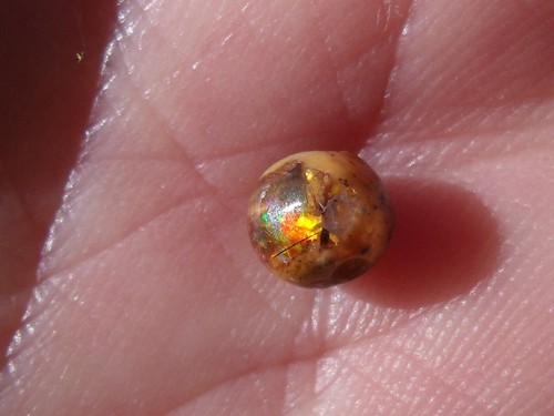 0.82 Ct. Round Cut Mexican Cantera fire opal bead. - Picture 7 of 13