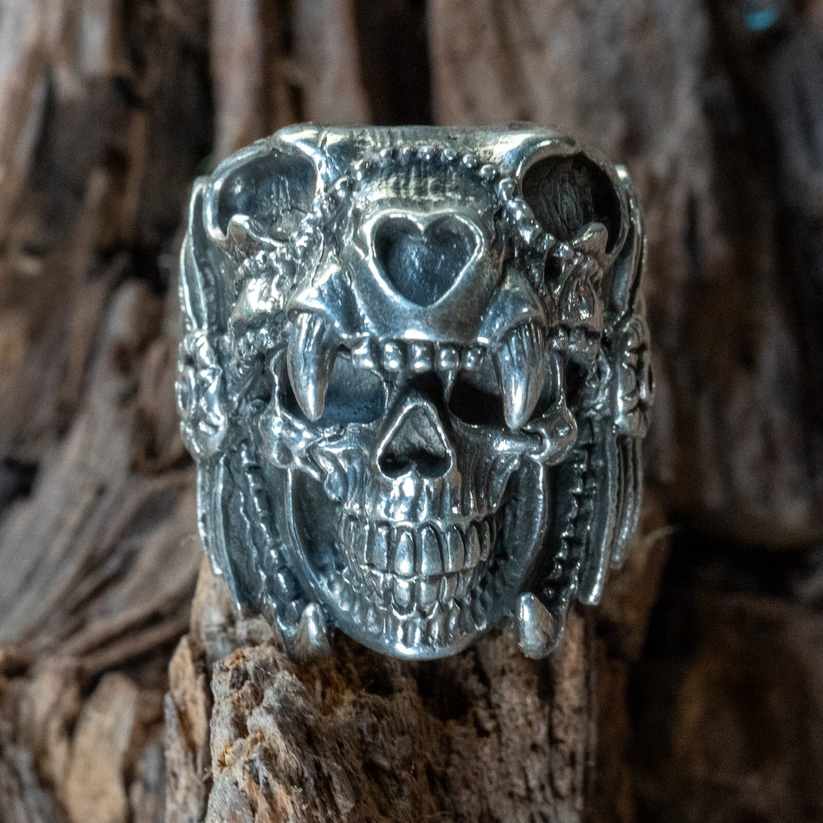 Navajo Cherokee Indian Influenced Skull Ring 925 silver Biker