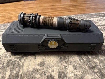Rey Skywalker Star Wars Galaxy s Edge Legacy Lightsaber Hilt
