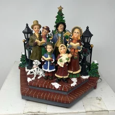 House Of Lloyd Christmas Around The World “CAROLER'S SQUARE” Lights Music Work