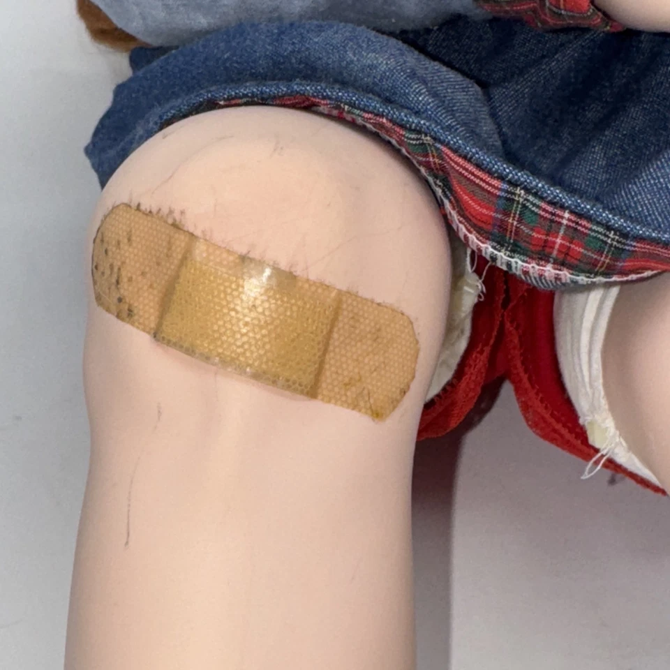 "Muñeca de tela y porcelana Hannah Rose de Kelly RuBert 28"" grande herida ojo negro" Foto 4 de 4