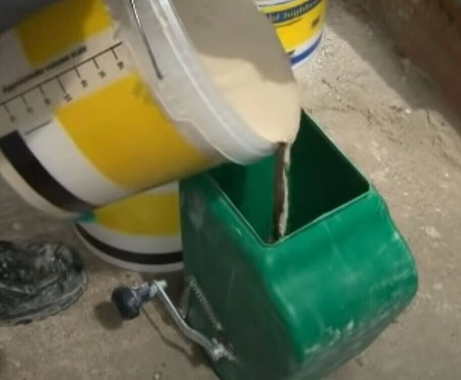 Tyrolean Cement Machine Gun Tyrol Flicker Flickergun Green Render Sprayer - Image 3 of 4